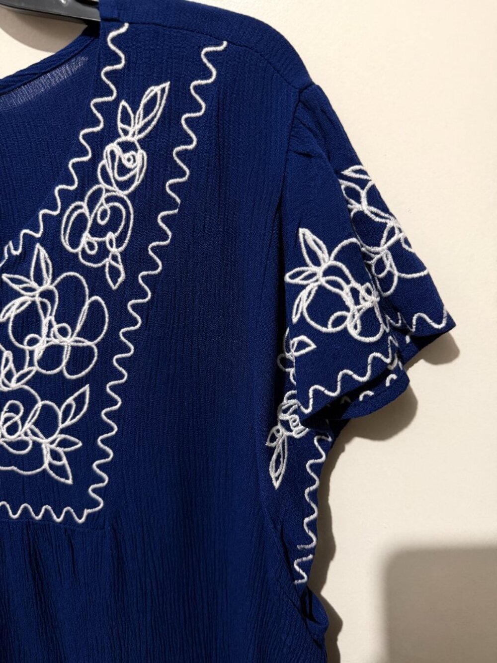 NWT Maurices Navy Blue Floral Embroidered Cap Sleeve Boho Top - XL - Picture 8 of 13